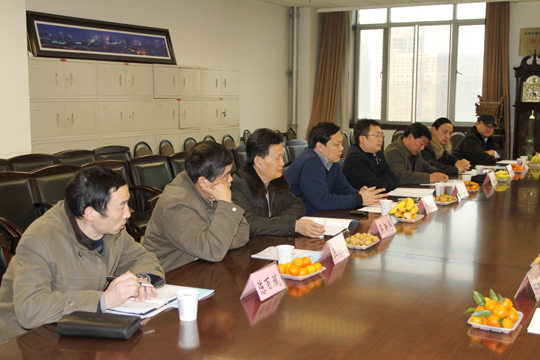 乐动(中国)官方在新领导出席会议