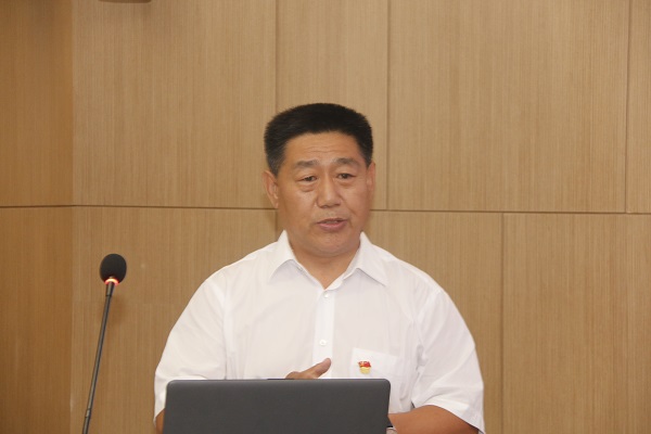 乐动(中国)官方党委书记张会民作点评讲话.JPG